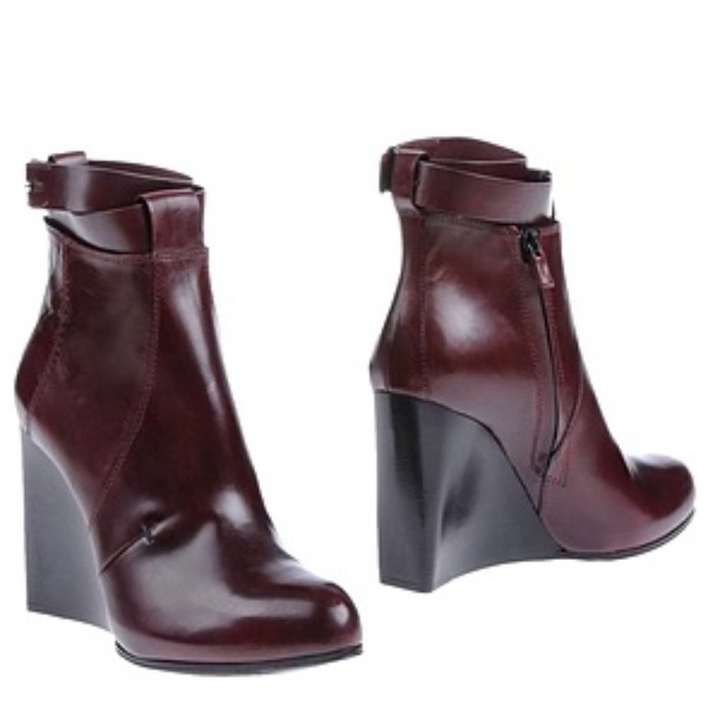 NIB $760 Costume National burgundy leather platform boots. IT‎ 36 US 5.5